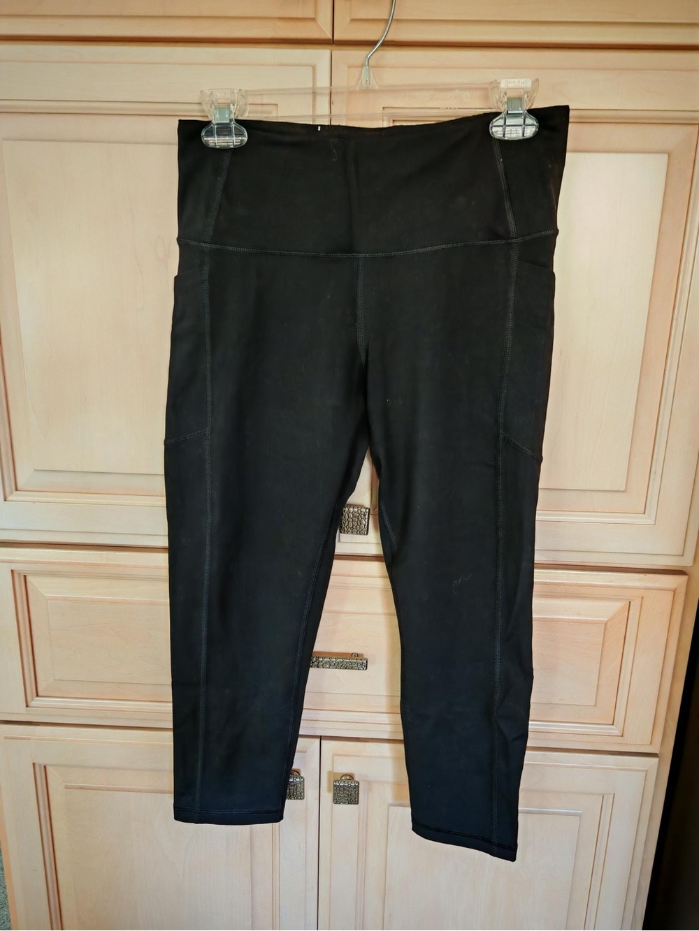 [LIKE 🆕] Knockout by Victoria's Secret: Black Capri Leggings